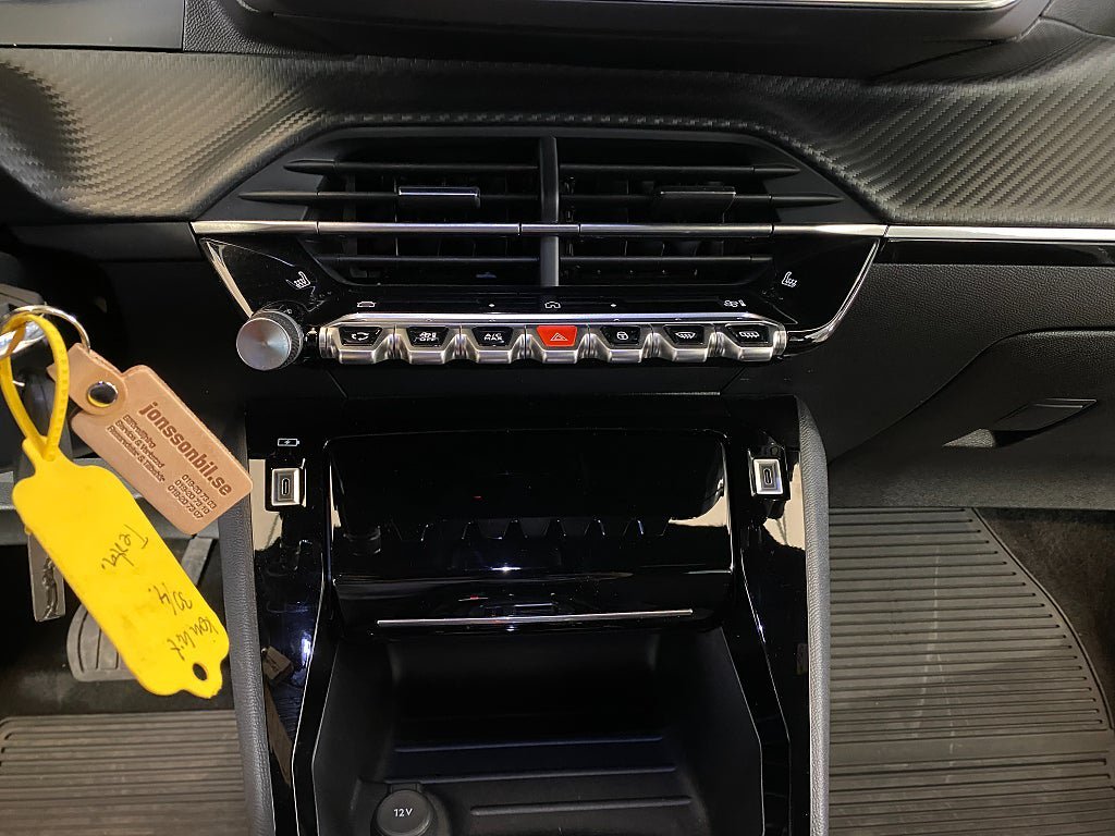 Vehicle Image 37