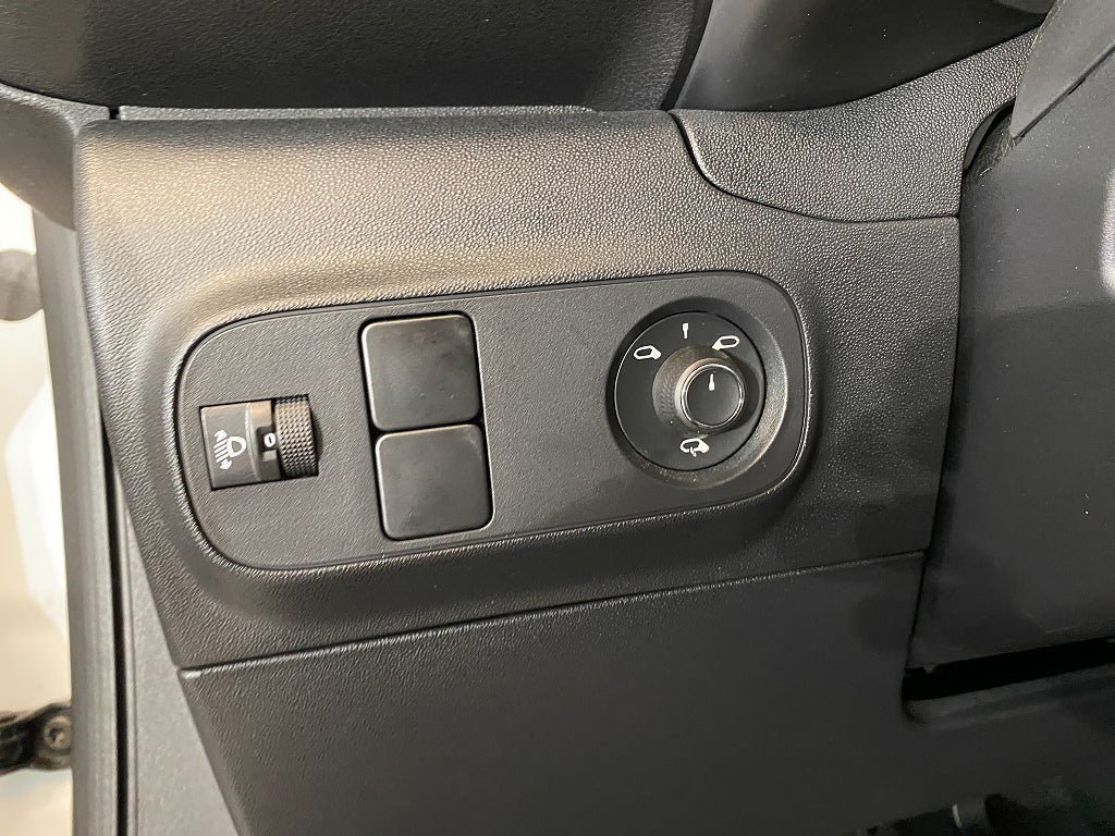 Vehicle Image 47
