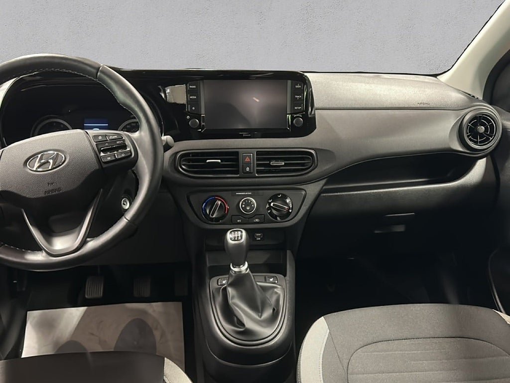 Vehicle Image 14