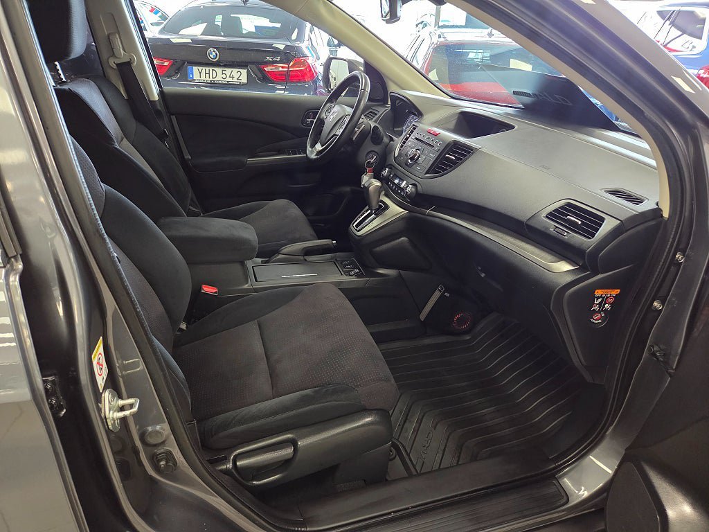 Vehicle Image 13