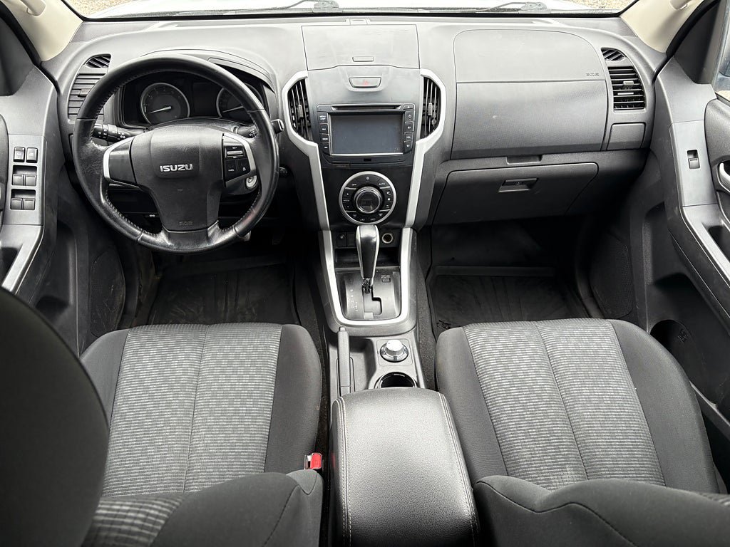 Vehicle Image 11