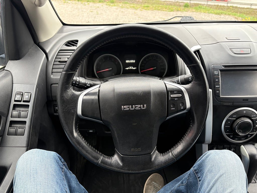 Vehicle Image 14