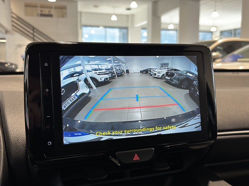 Vehicle Image 11