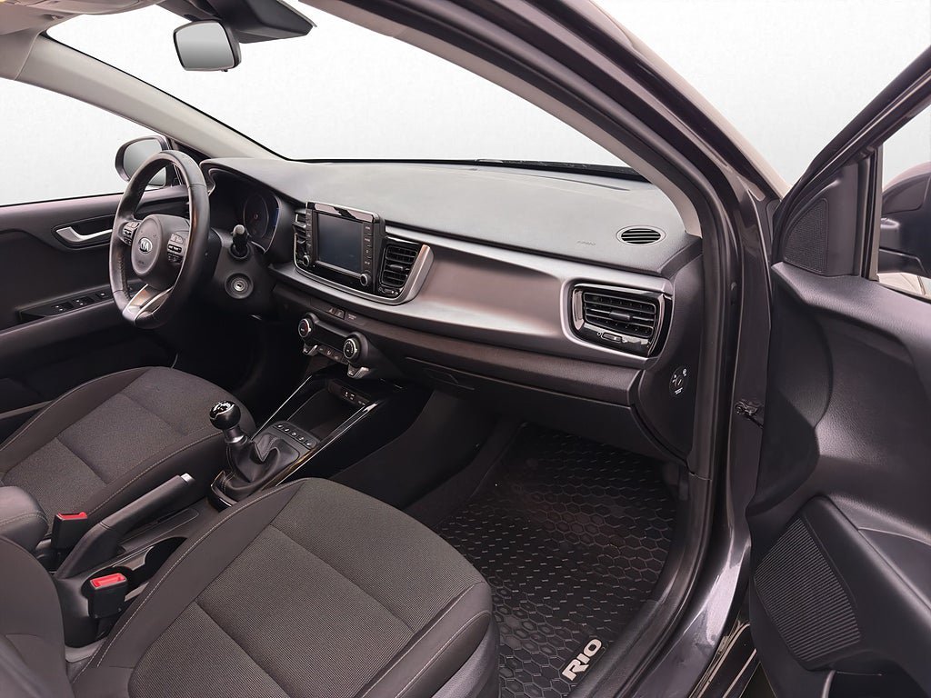 Vehicle Image 21