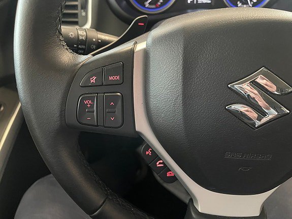 Vehicle Image 22