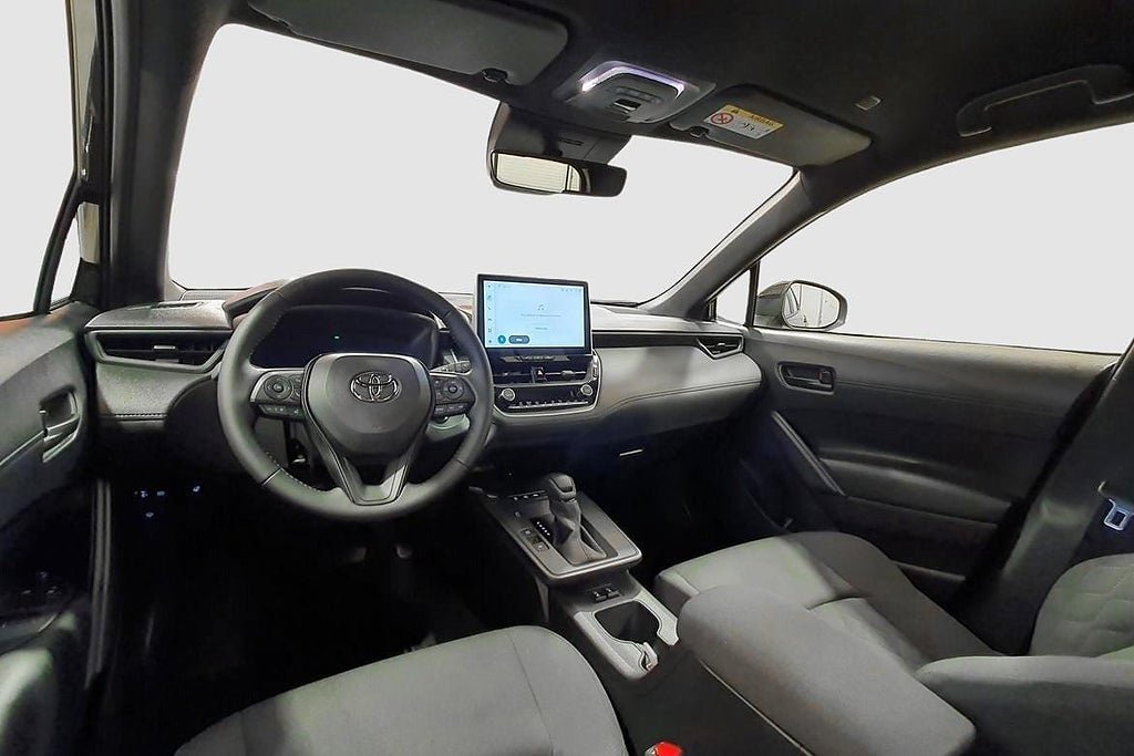 Vehicle Image 12