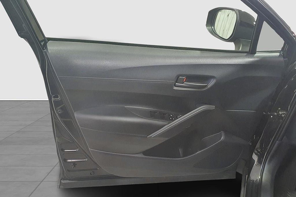 Vehicle Image 18
