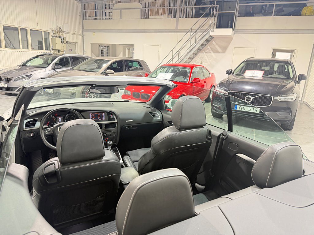 Vehicle Image 16
