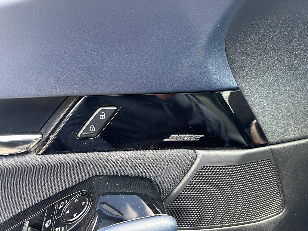 Vehicle Image 17