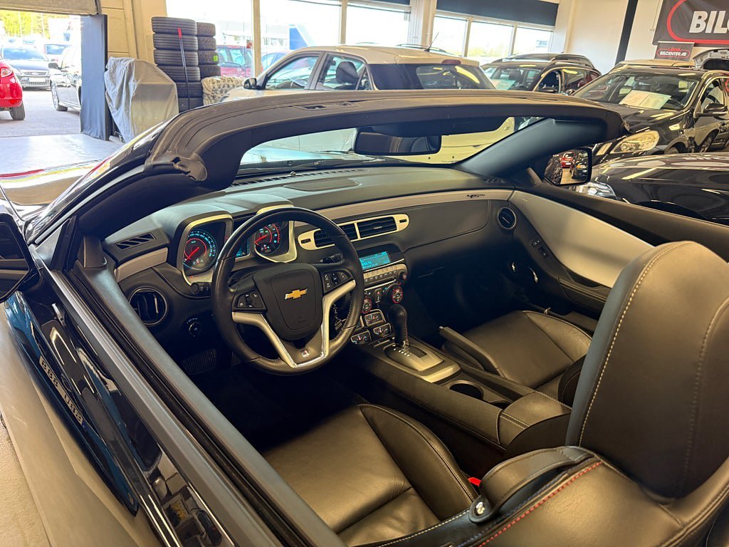 Vehicle Image 15