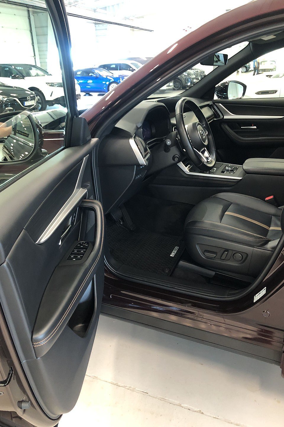 Vehicle Image 11