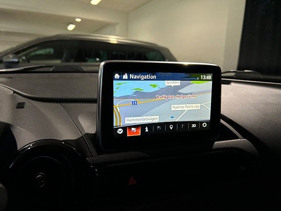 Vehicle Image 13