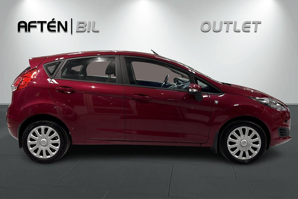 Vehicle Image 6