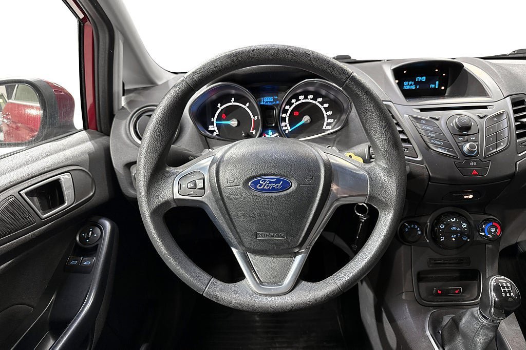 Vehicle Image 13