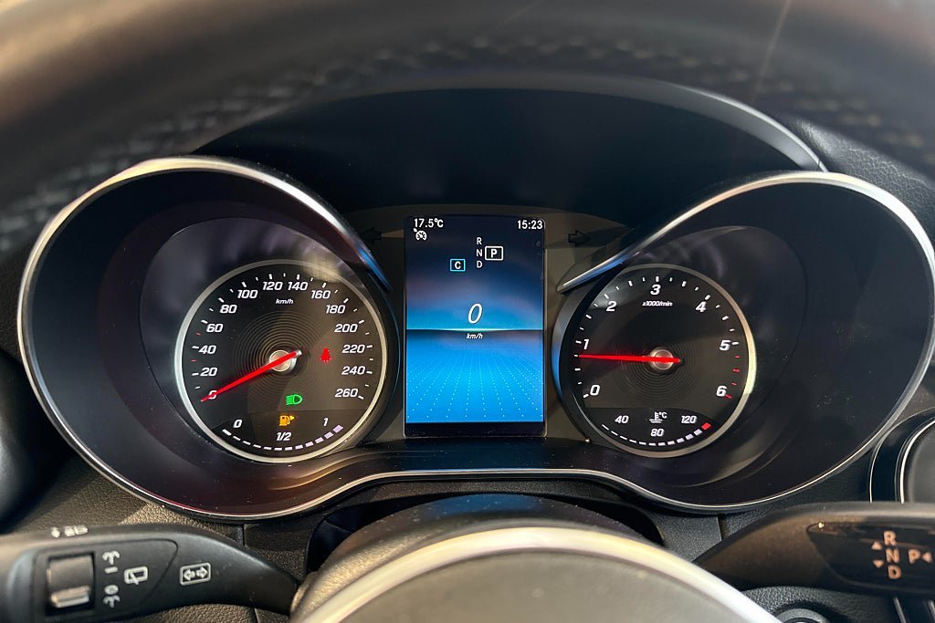 Vehicle Image 22