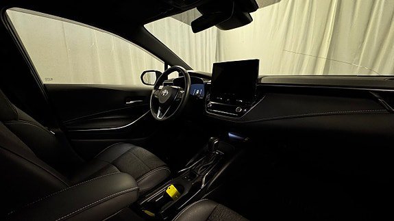 Vehicle Image 21