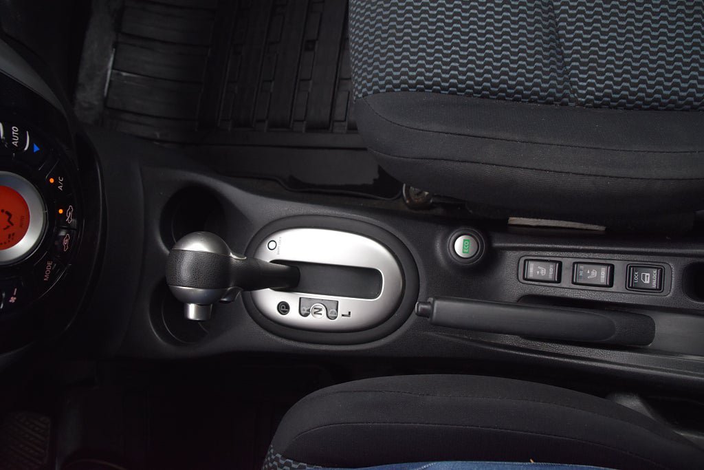 Vehicle Image 13