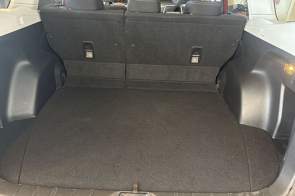 Vehicle Image 17
