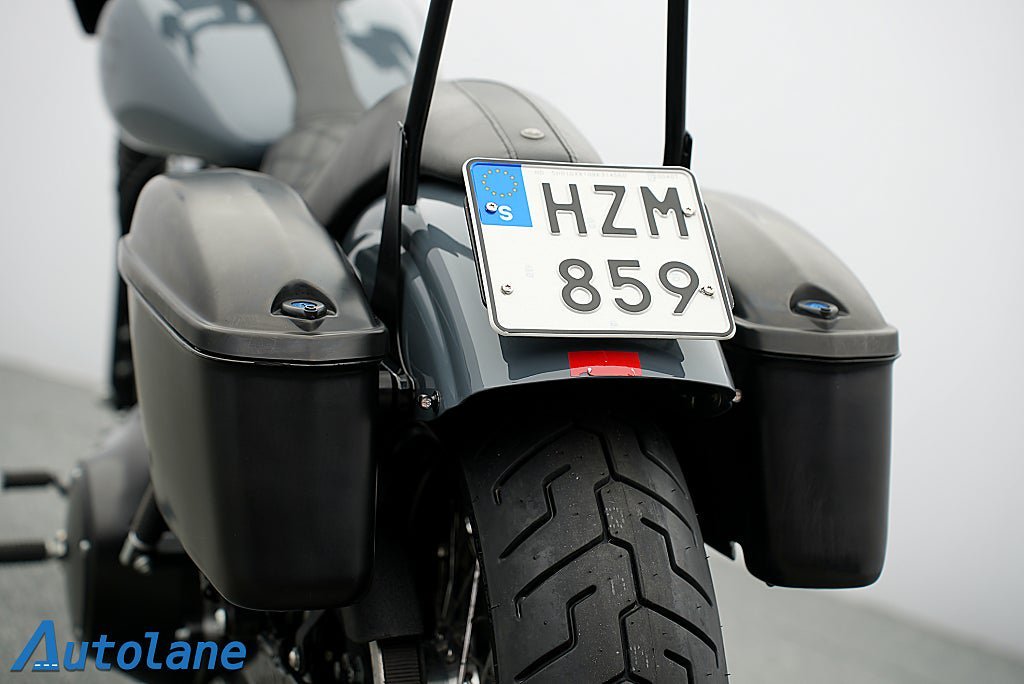 Vehicle Image 16