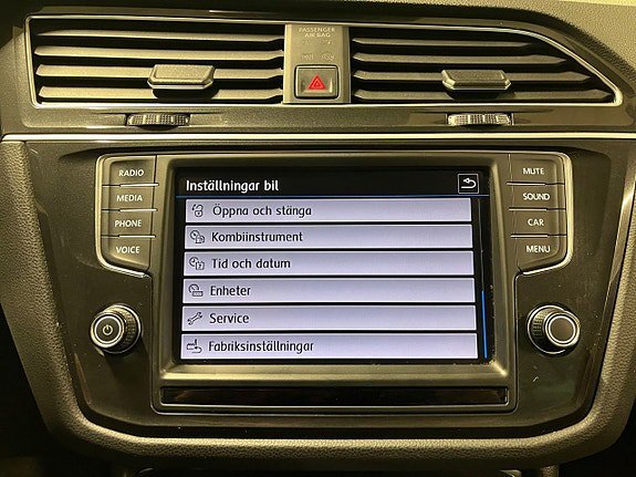 Vehicle Image 26