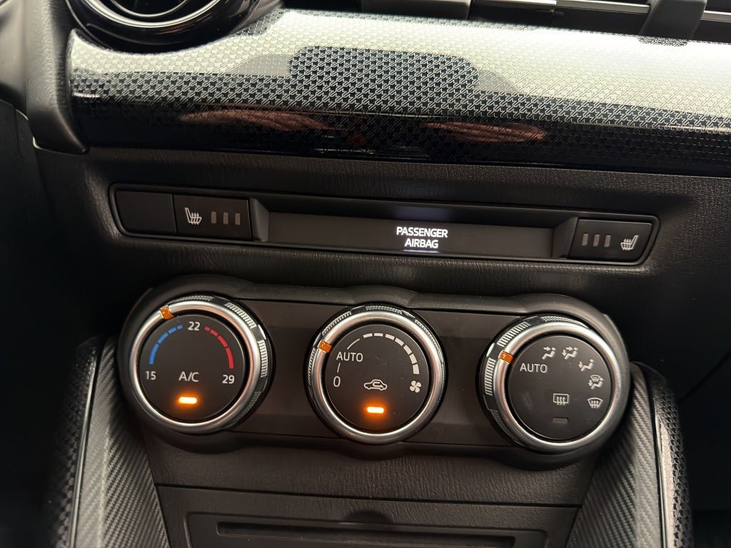 Vehicle Image 24