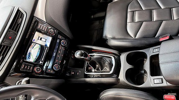 Vehicle Image 13