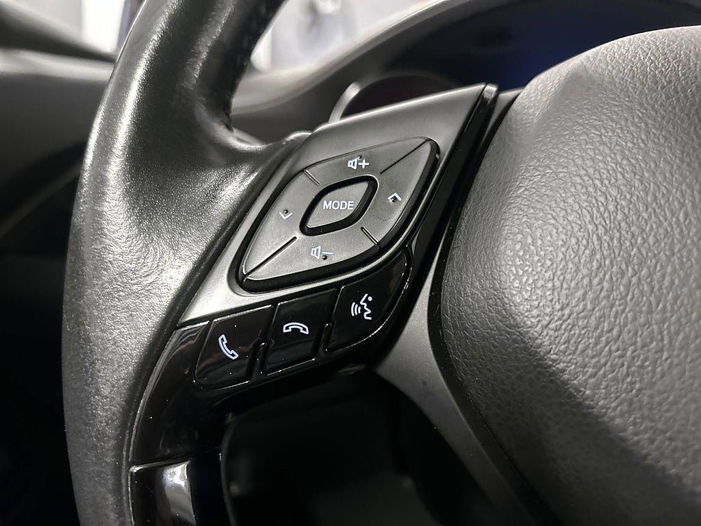 Vehicle Image 19