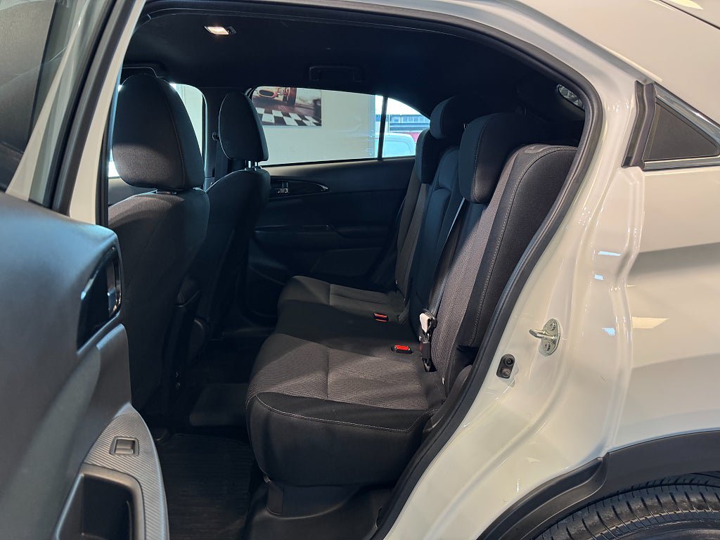Vehicle Image 21