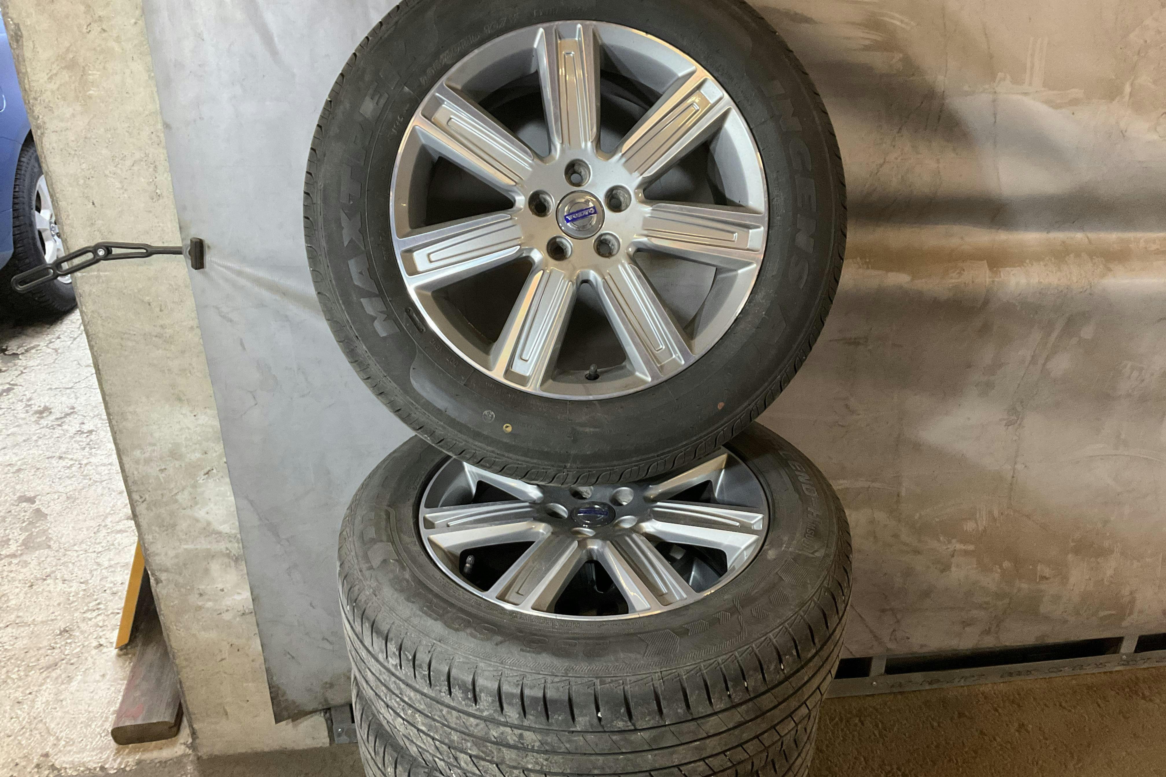 Vehicle Image 19