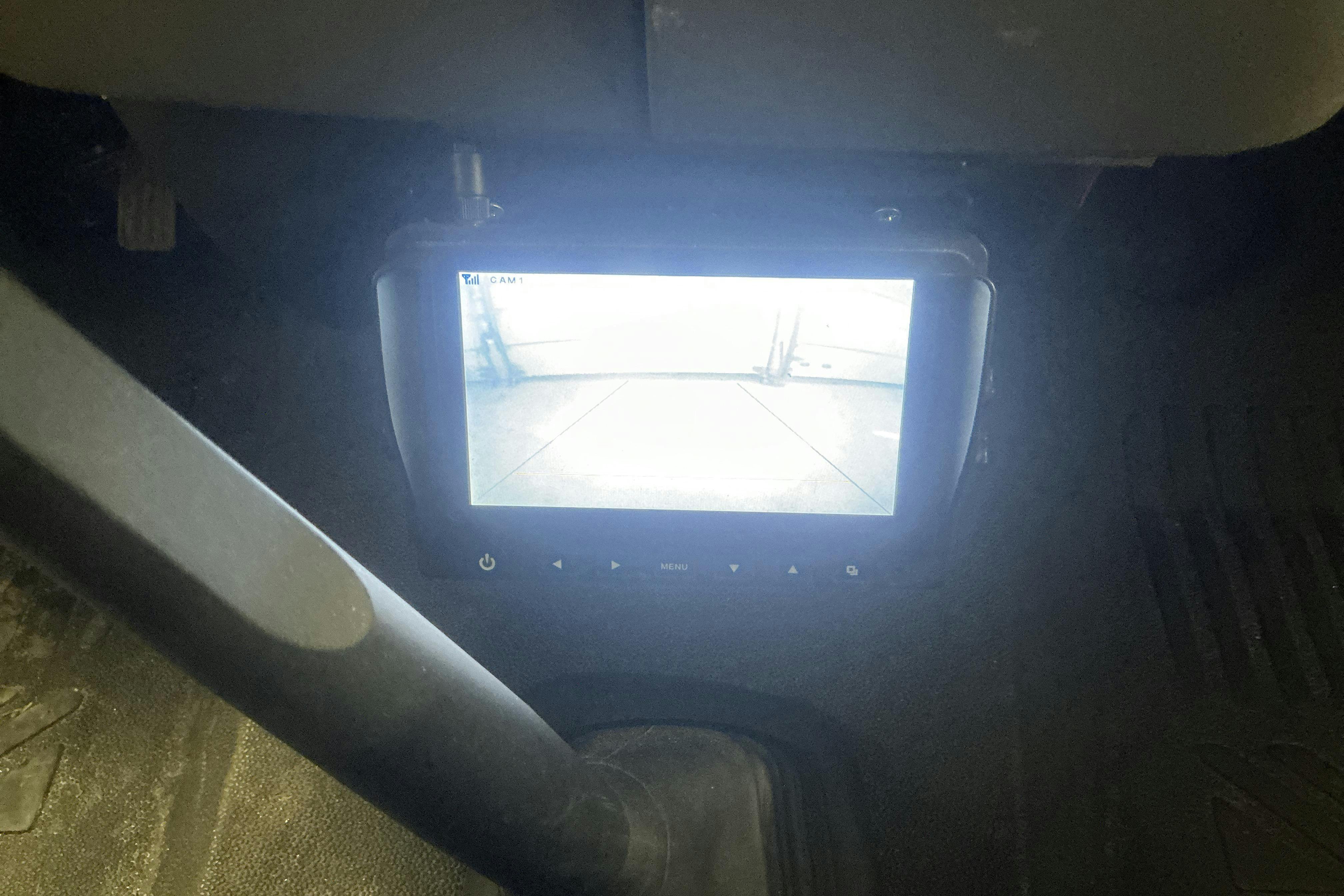 Vehicle Image 9