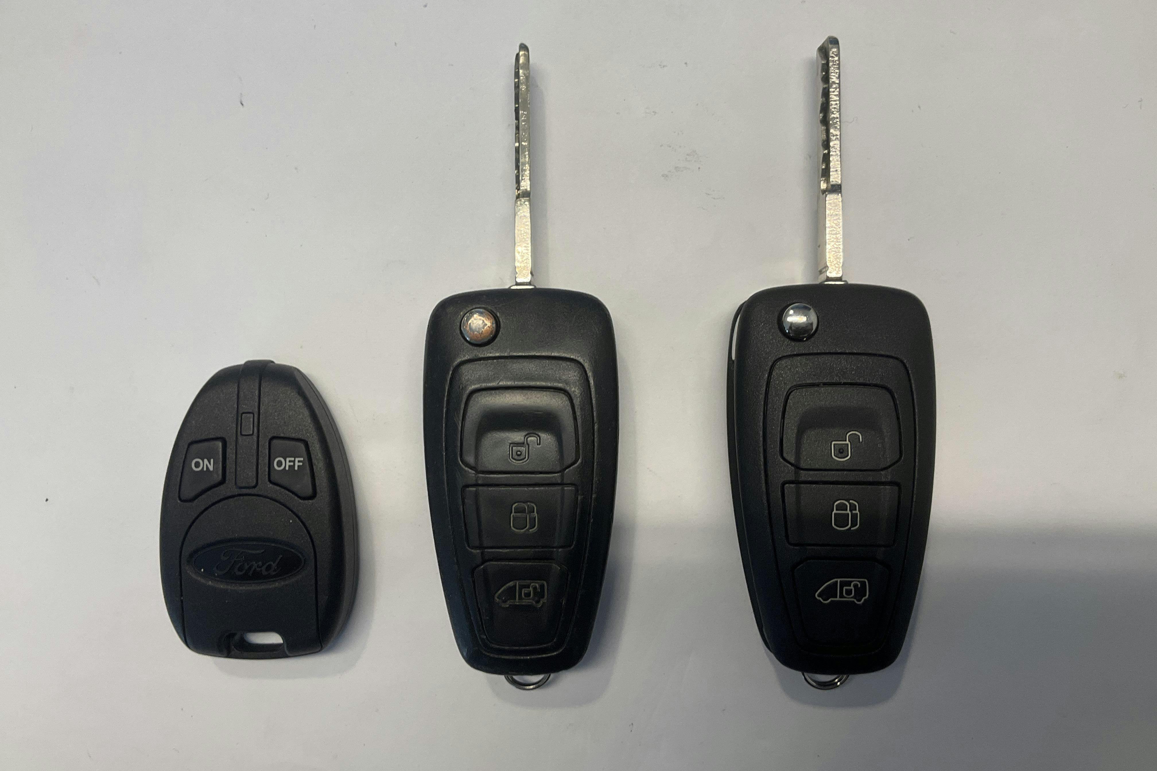 Vehicle Image 12
