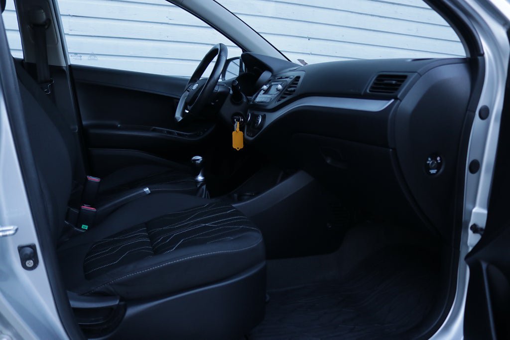 Vehicle Image 11
