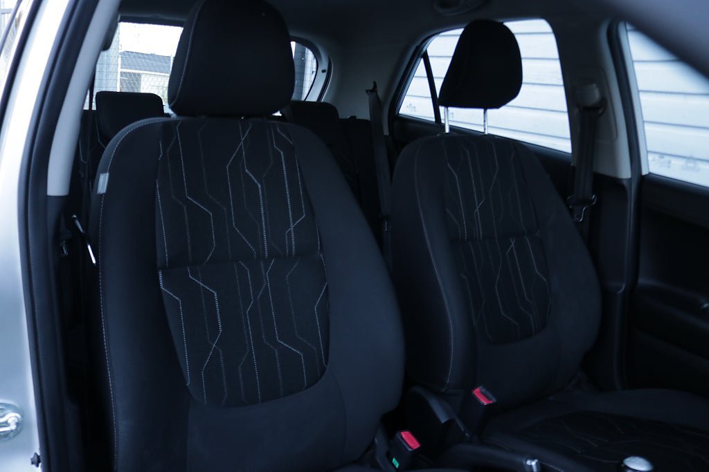Vehicle Image 14