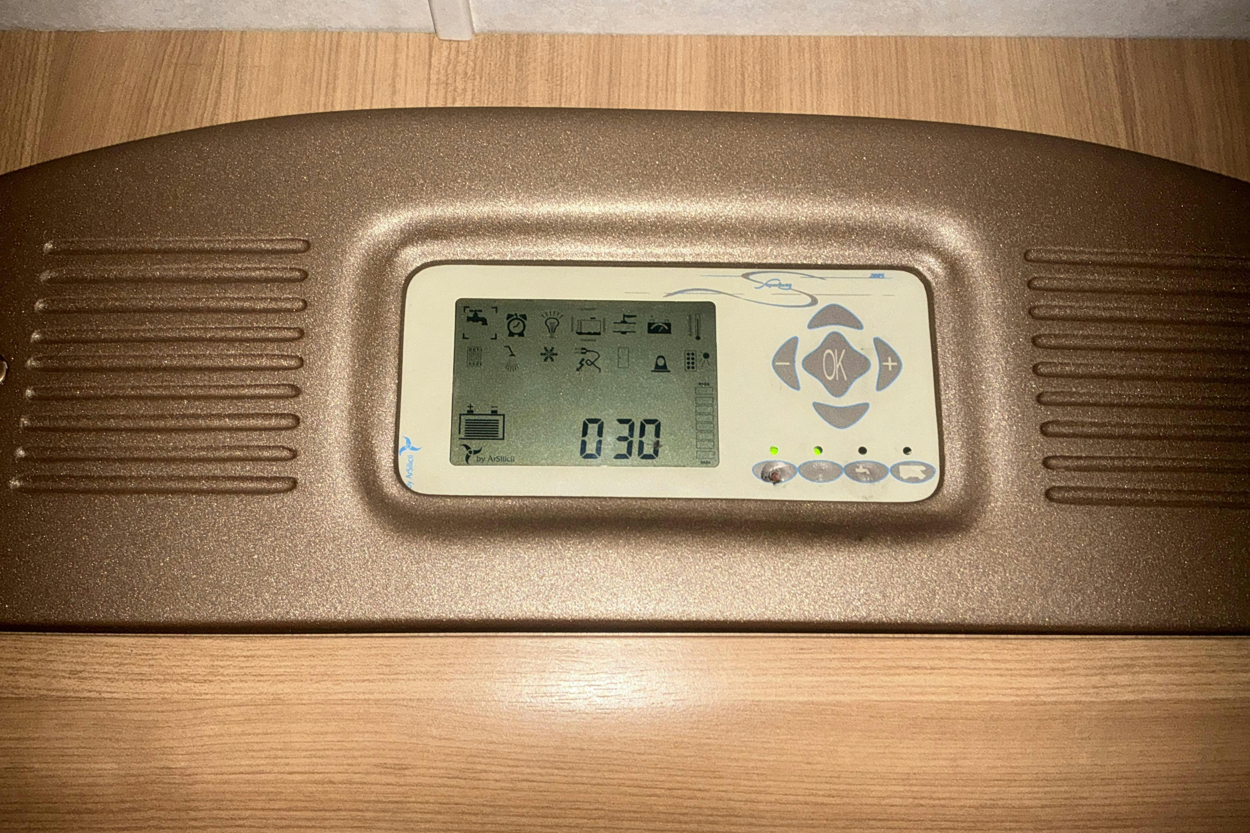 Vehicle Image 18