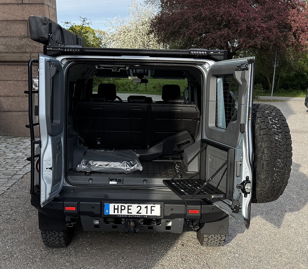 Vehicle Image 9