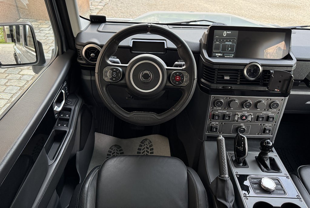 Vehicle Image 18