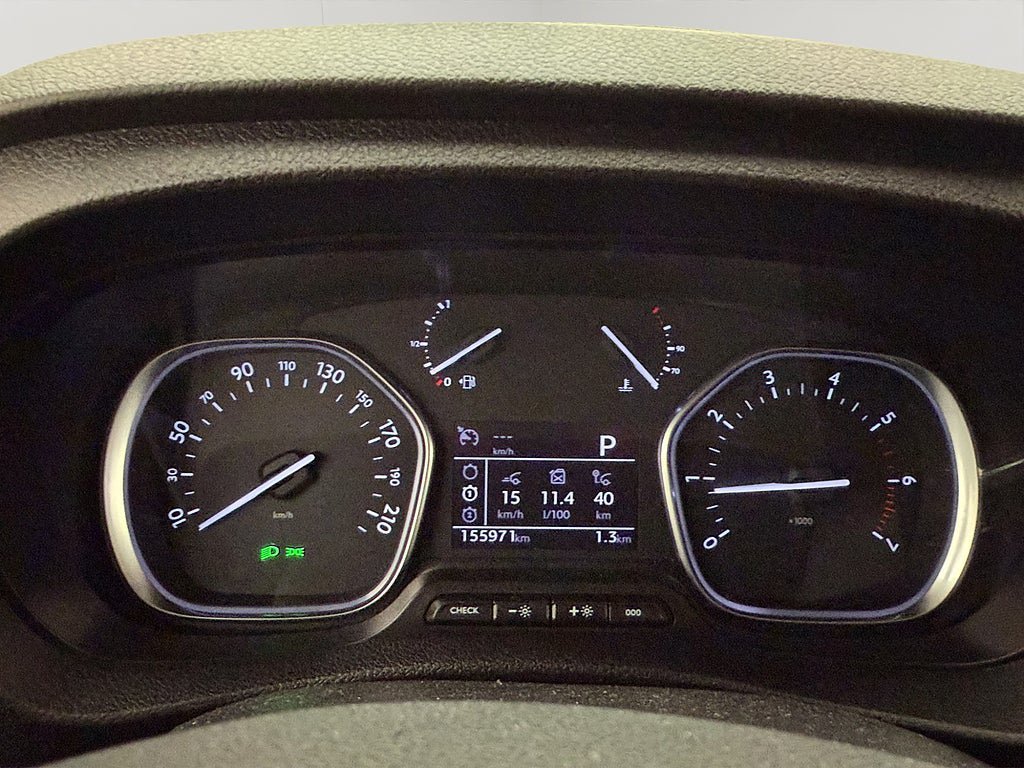 Vehicle Image 18