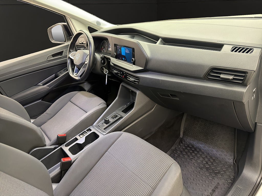 Vehicle Image 24