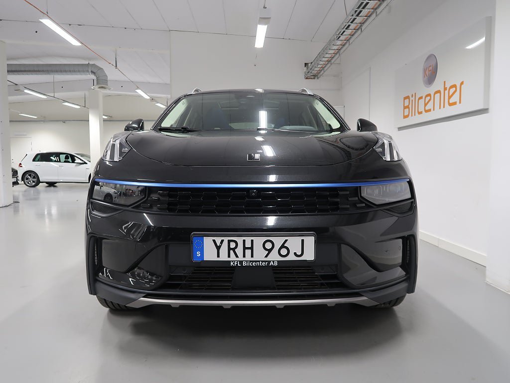 Vehicle Image 10