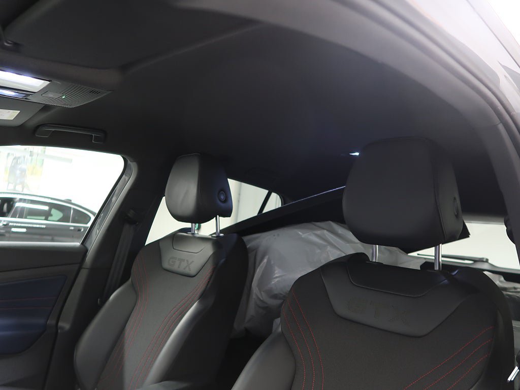 Vehicle Image 23