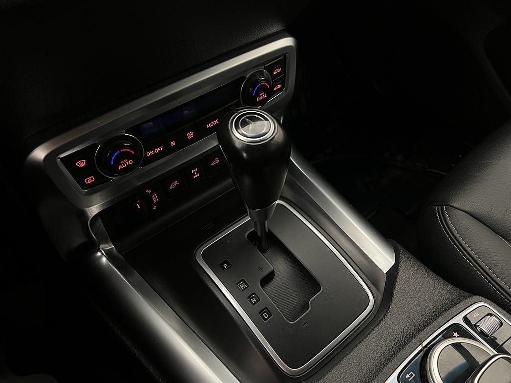 Vehicle Image 27