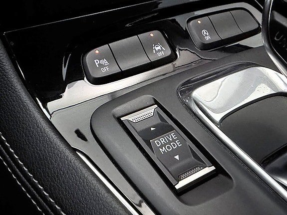 Vehicle Image 26