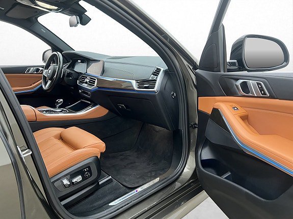 Vehicle Image 37