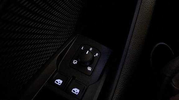Vehicle Image 22