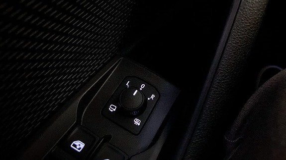 Vehicle Image 22
