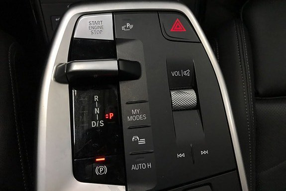 Vehicle Image 28