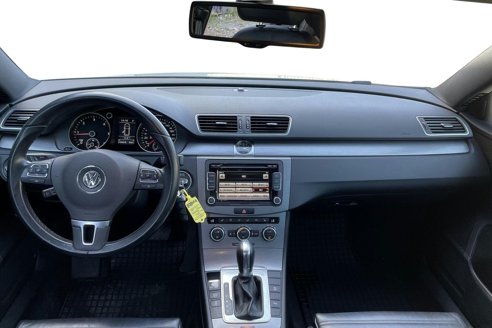 Vehicle Image 6