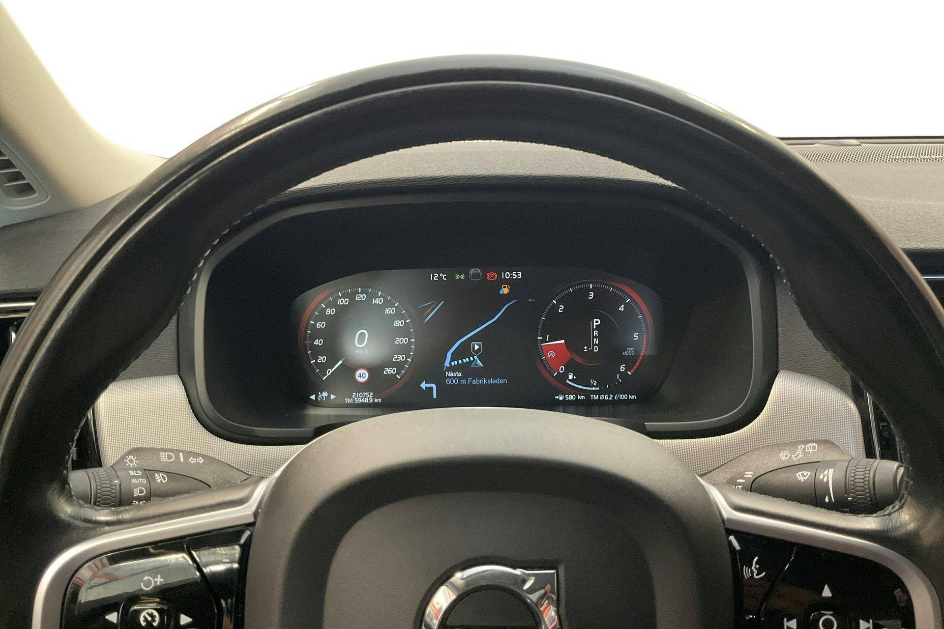 Vehicle Image 10