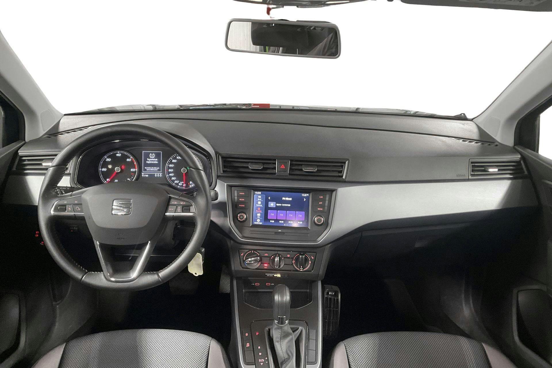 Vehicle Image 6