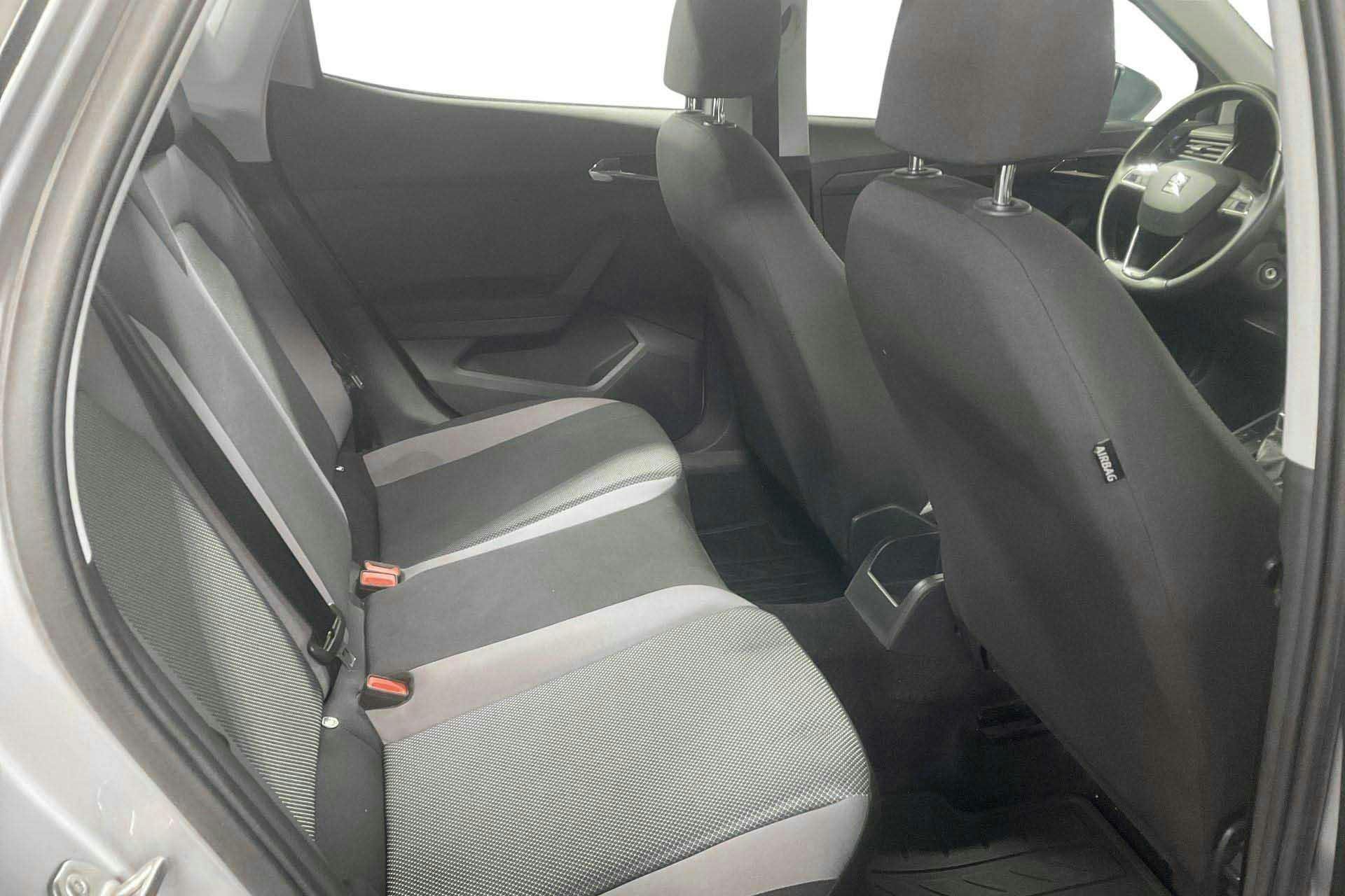 Vehicle Image 8